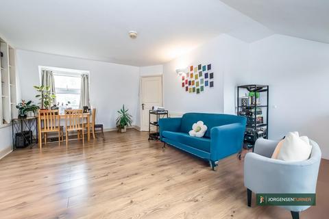 Tunis Road, Shepherds Bush, London... 2 bed flat for sale