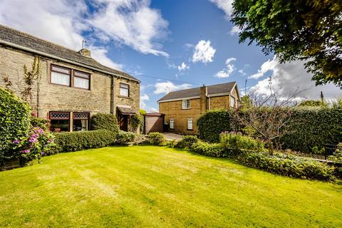 Russell Hall Lane, Bradford BD13 2 bed semi
