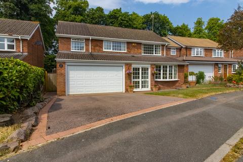Newstead Avenue, Bushby, Leicester, LE7 4 bed detached house for sale