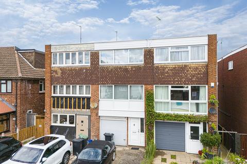 Palmerston Road, Buckhurst Hill, IG9 5NS 3 bed townhouse for sale