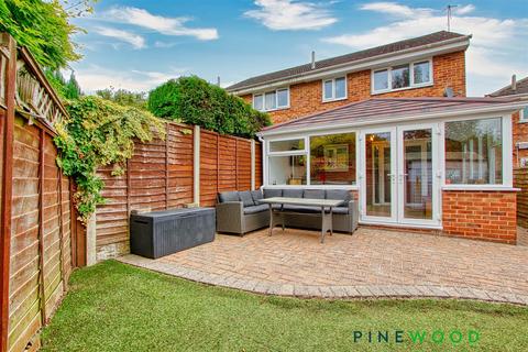 Elkstone Road, Chesterfield S40 3 bed semi