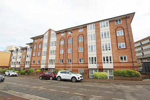 Trinity Place, Eastbourne, BN21 3DB 2 bed retirement property for sale