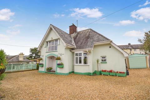 Minffordd Road, Penrhyndeudraeth 3 bed detached house for sale