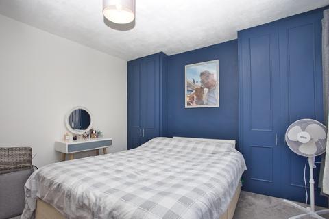 Alexandra Street, Folkestone, CT19 2 bed terraced house for sale