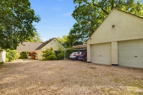 4 bedroom detached bungalow for sale