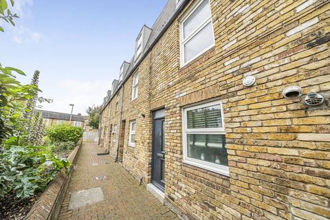 Wilcox Close, Vauxhall, London, SW8 4 bed house for sale