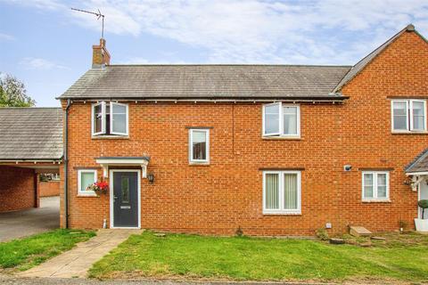 2 bedroom semi-detached house for sale