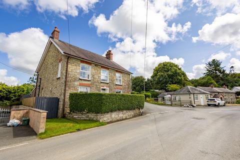 Talgarreg, Llandysul, SA44 4 bed detached house for sale