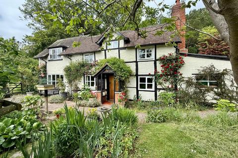 Fownhope, Hereford, HR1 3 bed cottage for sale
