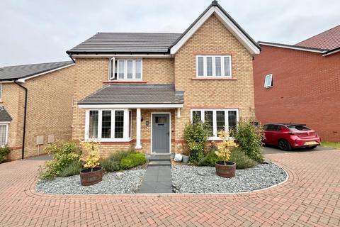 4 bedroom detached house for sale