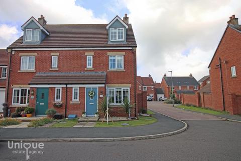 Windward Avenue,  Fleetwood, FY7 4 bed semi