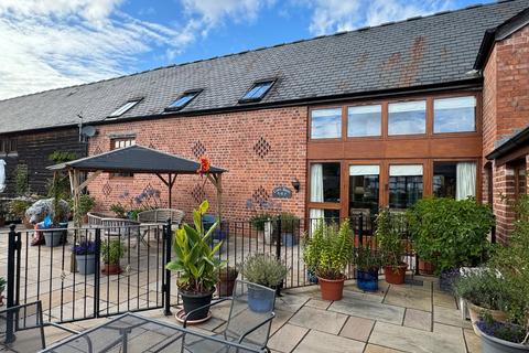 Eardisley, Hereford, HR3 4 bed barn conversion for sale