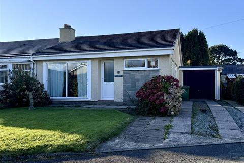 2 bedroom semi-detached bungalow for sale