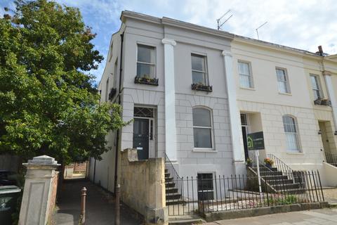 Portland Street, Cheltenham, GL52 1 bed apartment for sale