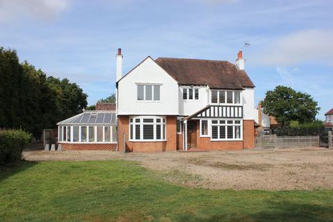 Staplehurst, Tonbridge TN12 6 bed detached house for sale