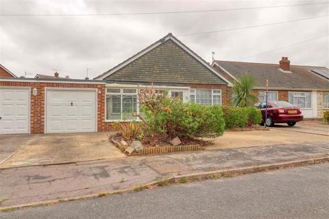 West Clacton CO15 3 bed bungalow for sale