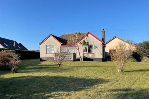 Ellenglaze Lane, Newquay TR8 3 bed detached bungalow for sale