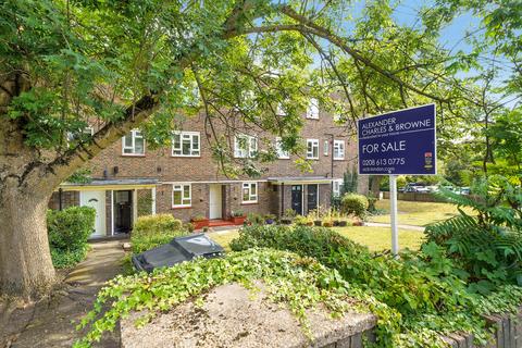 Dartmouth Road, London SE23 2 bed maisonette for sale