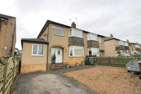 Warren Lane, Bingley, West Yorkshire... 4 bed semi