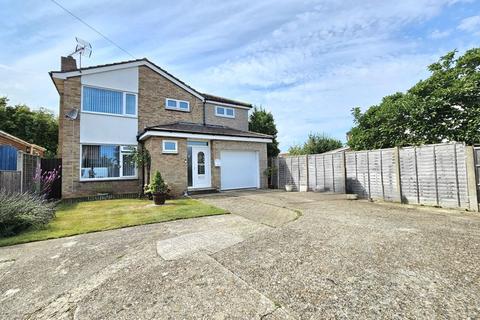 Admirals Walk, Gosport PO12 4 bed detached house for sale
