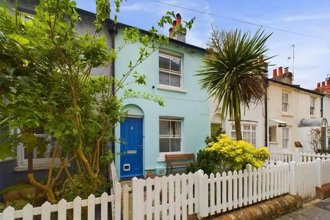 Frederick Gardens, Brighton 2 bed cottage for sale