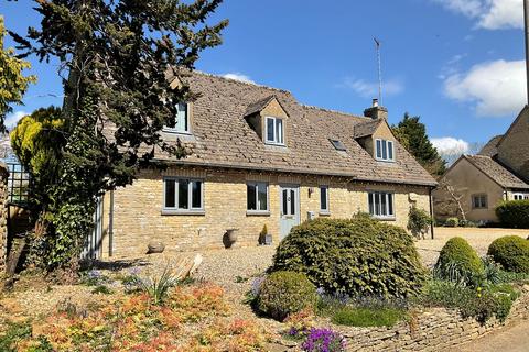 Little Rissington Cheltenham... 3 bed link detached house for sale