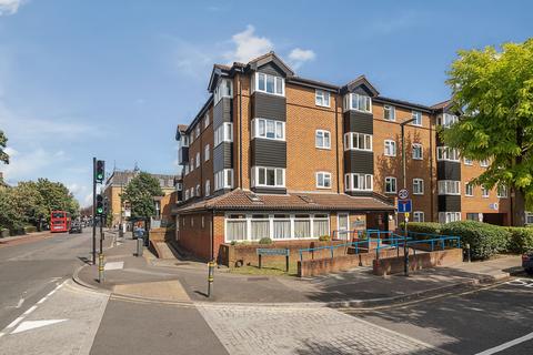 Chatsworth Place, Mitcham CR4 1 bed apartment for sale