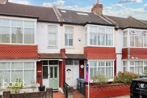 4 bedroom terraced house for sale