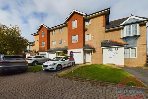 Seager Drive, Cardiff, CF11 3 bed terraced house for sale