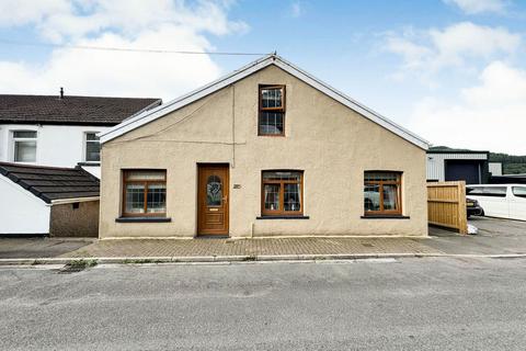 Pantygraigwen Road, Pontypridd, CF37 2RR 4 bed detached bungalow for sale