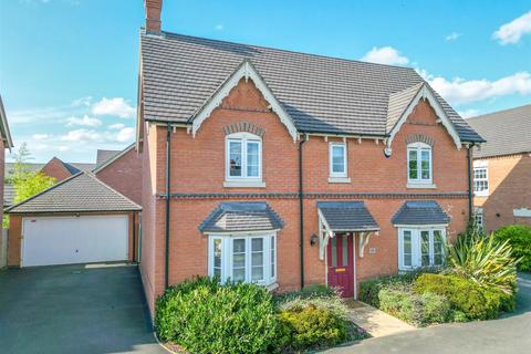 5 bedroom detached house for sale