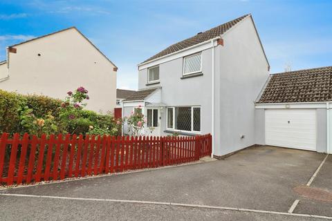 Woolbarn Lawn, Whiddon Valley... 3 bed link detached house for sale