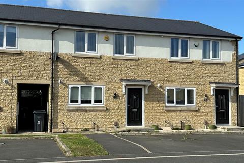 Tunwell Close, Eccleshill, Bradford. 3 bed townhouse for sale