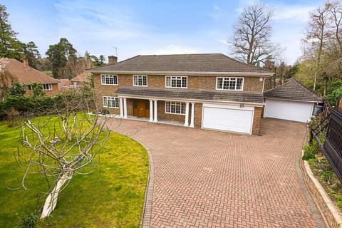 7 bedroom detached house for sale