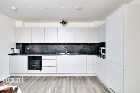 6 Selbourne Avenue, Hounslow 1 bed apartment for sale
