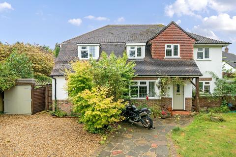 Loxford Road, Caterham CR3 4 bed detached house for sale