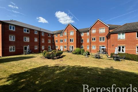 Mavis Grove, Hornchurch, RM12 2 bed apartment for sale