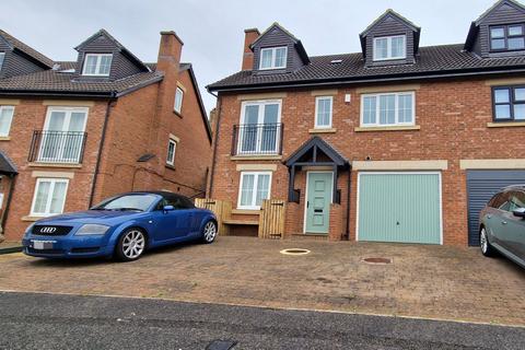 4 bedroom semi-detached house for sale