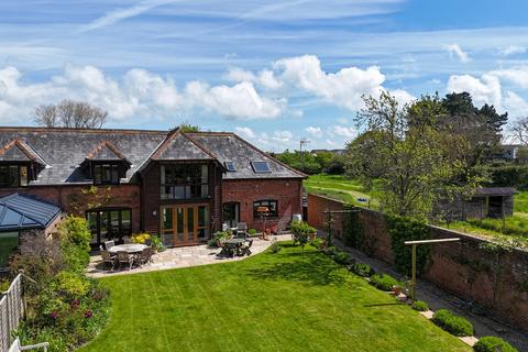 Cowley Road, Lymington, SO41 4 bed barn conversion for sale