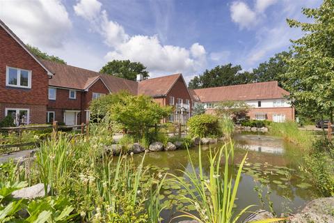 Rookery Court, Marden 3 bed end of terrace house for sale