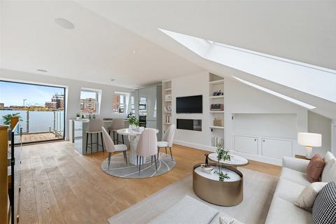 Netherwood Road, London W14 3 bed maisonette for sale