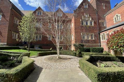 The Galleries, Warley, Brentwood 1 bed apartment for sale
