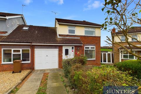 3 bedroom link detached house for sale