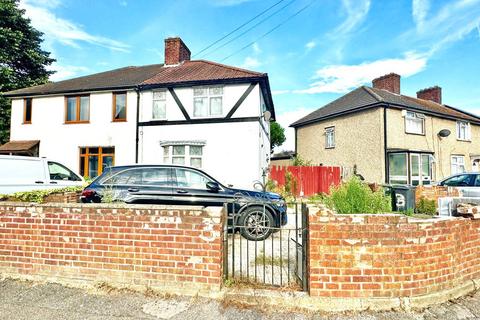 Hobart Road, Dagenham, Essex, RM9 2 bed semi