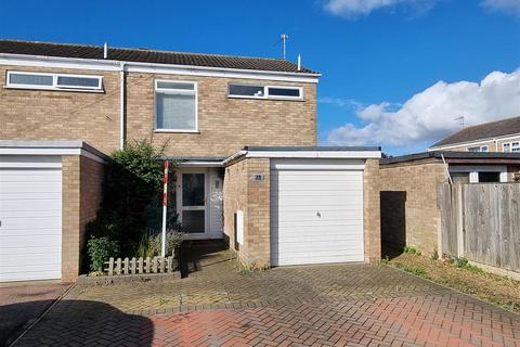 Hopton Gardens, Hopton 3 bed end of terrace house for sale