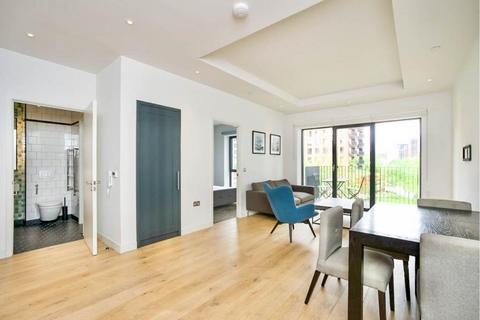 Grantham House, Botanic Square E14 1 bed apartment for sale