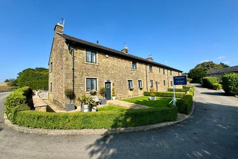 Tottington Road, Bolton BL2 3 bed cottage for sale