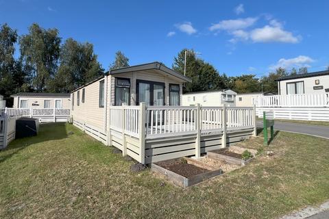 St Leonards, Dorset 2 bed park home for sale