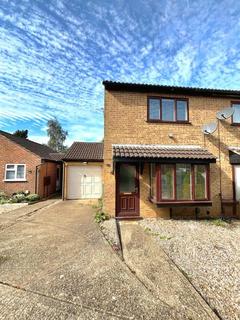 Fairhurst Way, Earls Barton... 2 bed semi