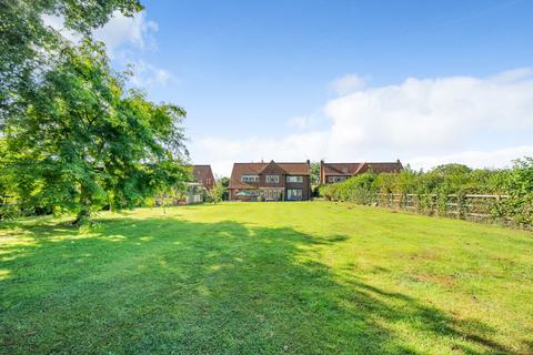 Ab Kettleby LEICESTERSHIRE 4 bed equestrian property for sale